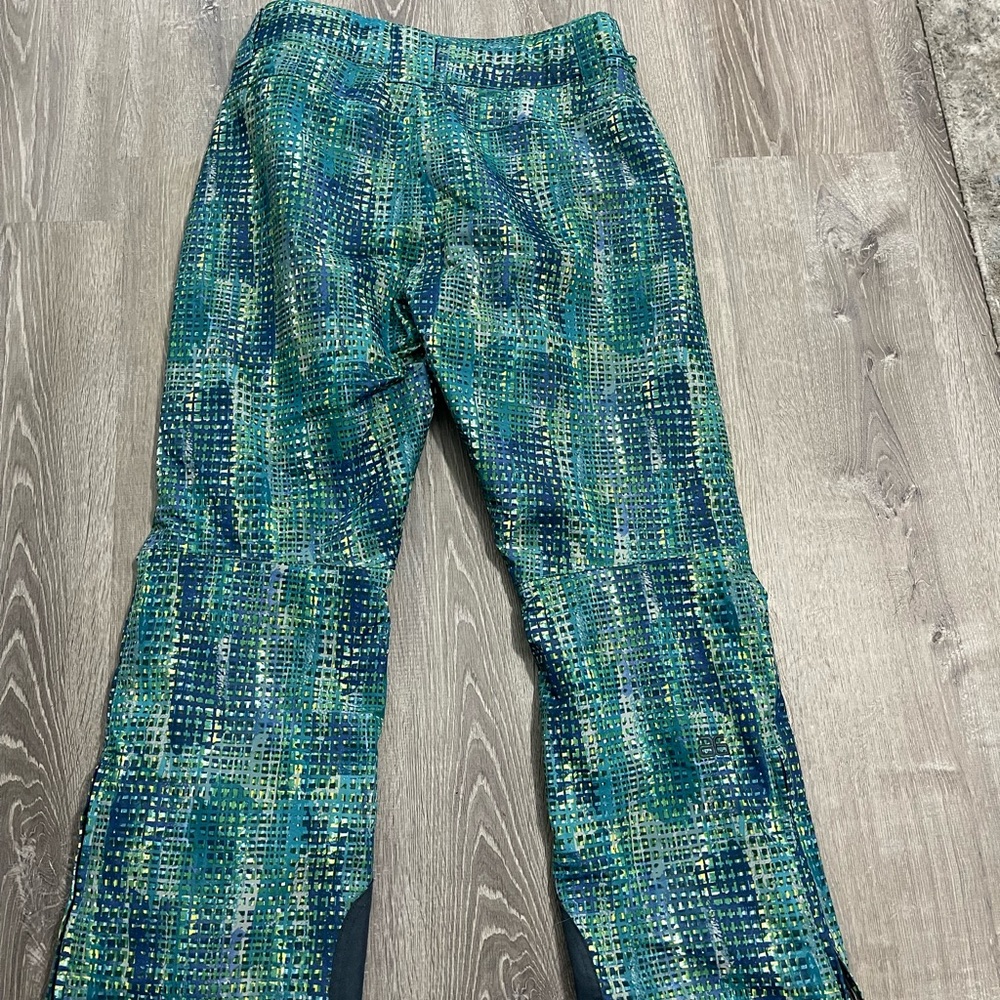 Arctic Ski pants Women, Large, Regular Fit. Inseam 31”. One Time Used